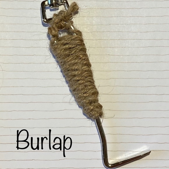 Horse Hoofpicks w/ Clip - Picture 15 of 15